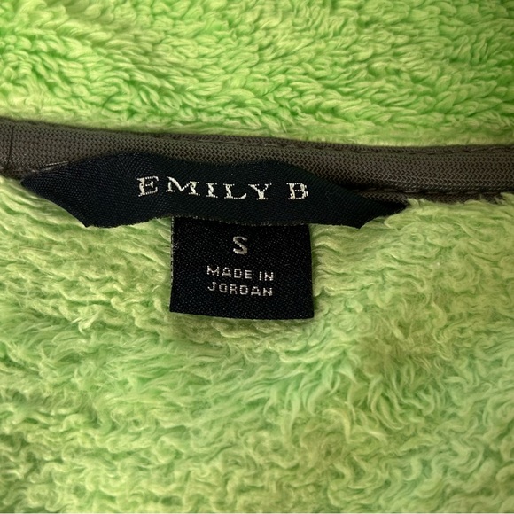 Emily B Girl’s Fleece Jacket Green & Gray Front Zip Size 14/16 - Picture 4 of 12